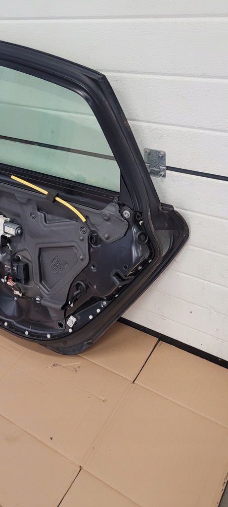 фото №9, Audi a6 c6 дверь правый задняя lz7s