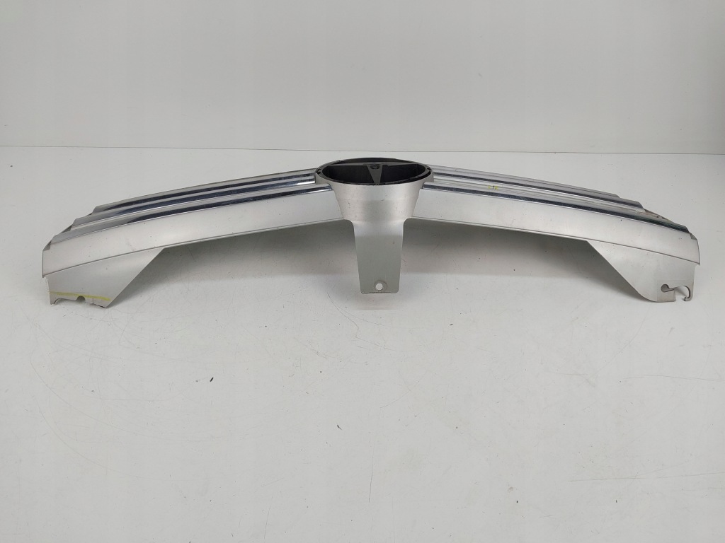 Решітка  решітка радіатора a2198800083 mercedes cls w219 Зі Шроту