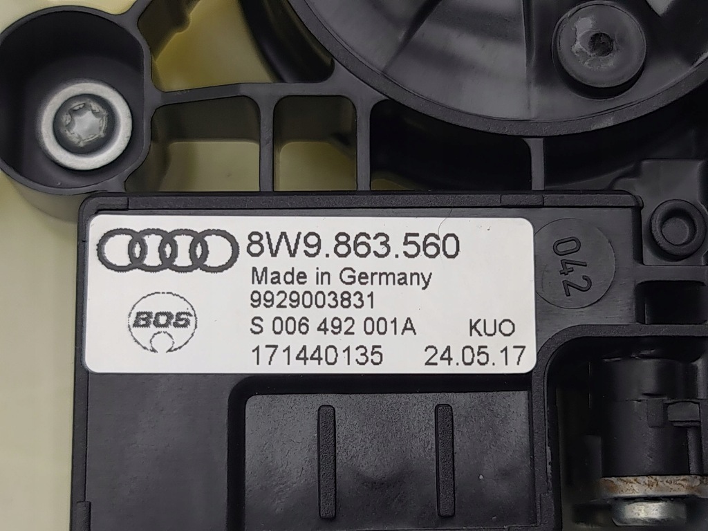 фото №6, Audi a4 s4 b9 2017 моторчик шторки безопасности стекло задний