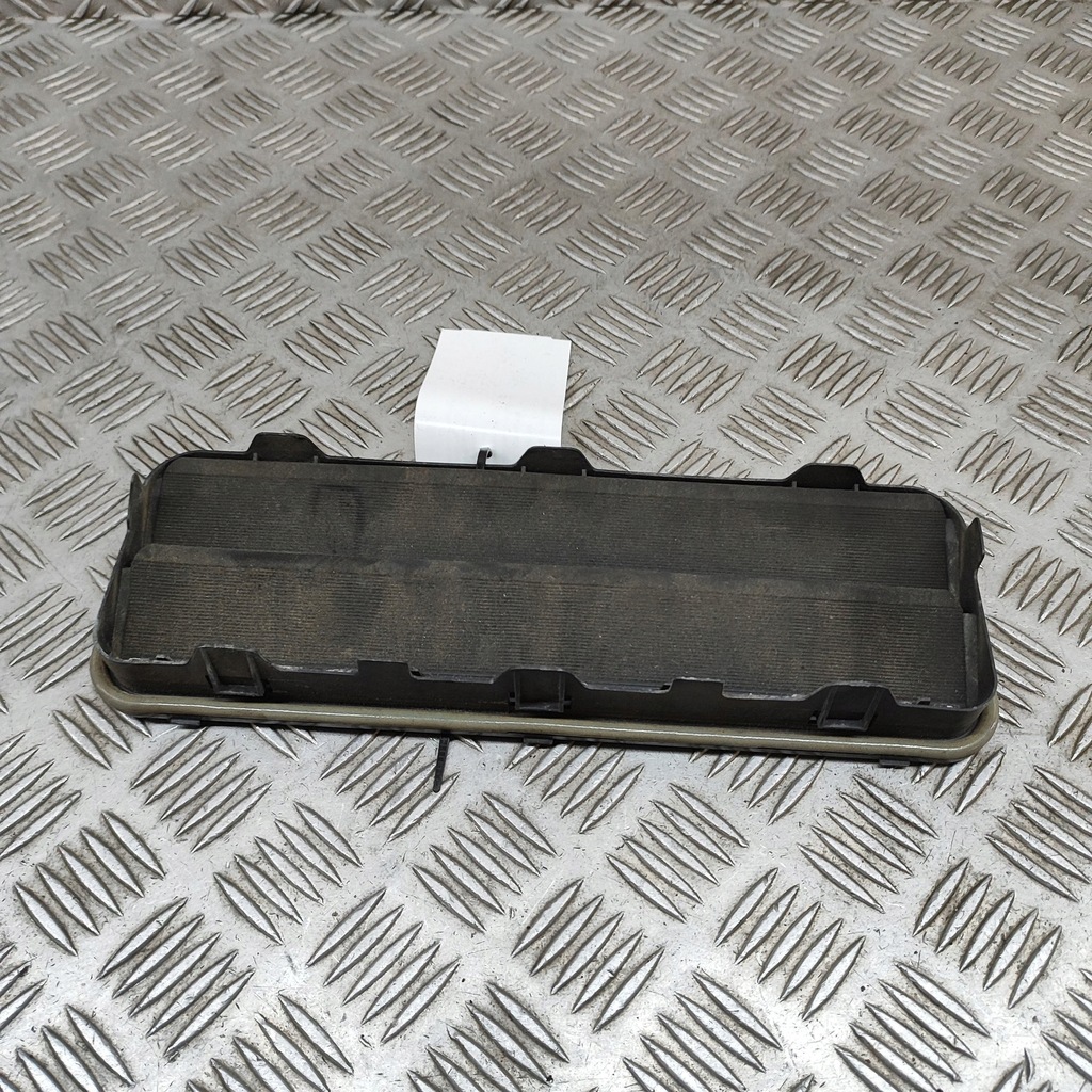 фото №5, Bmw 7 f01 f02 f03 f04 2011 решётка вентиляционная pod бампером задним