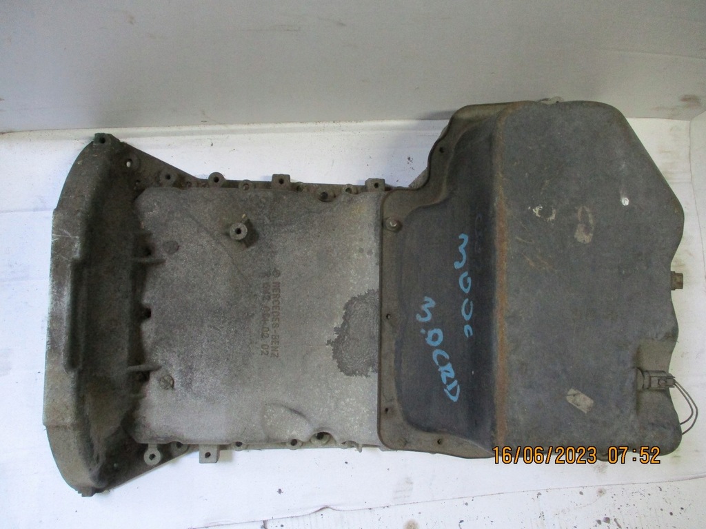 фото №2, Піддон масляна mercedes r6420140202