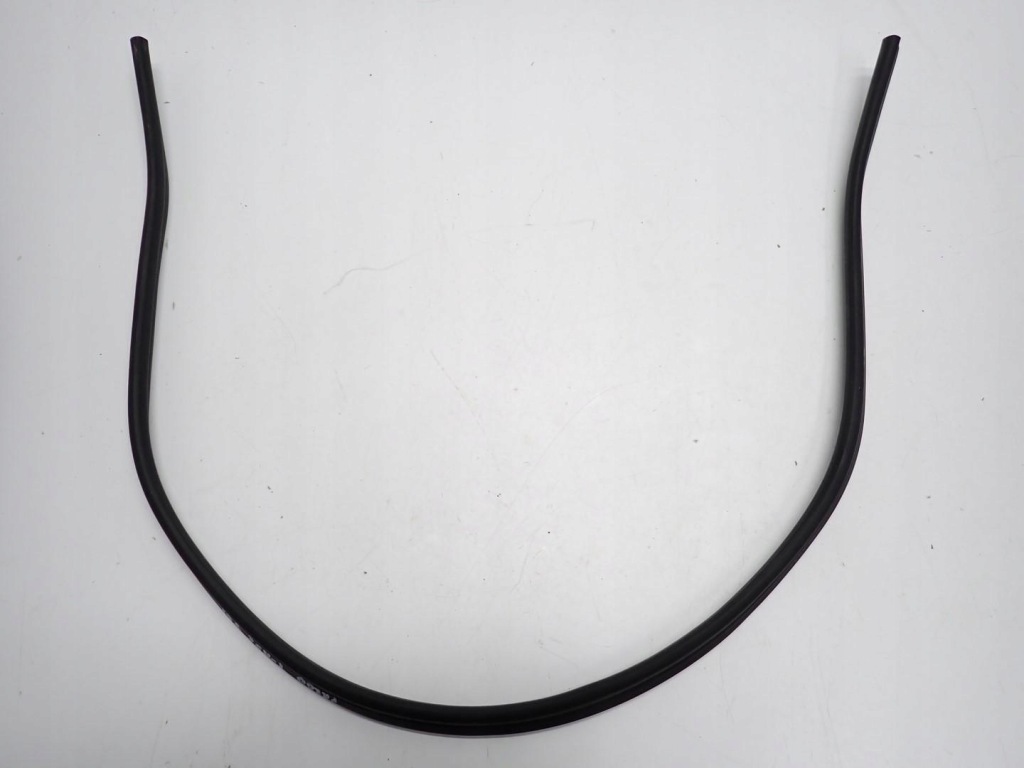 фото №1, Прокладка гумовий елемент жабо капот відсік оригінал vw t-roc 20r