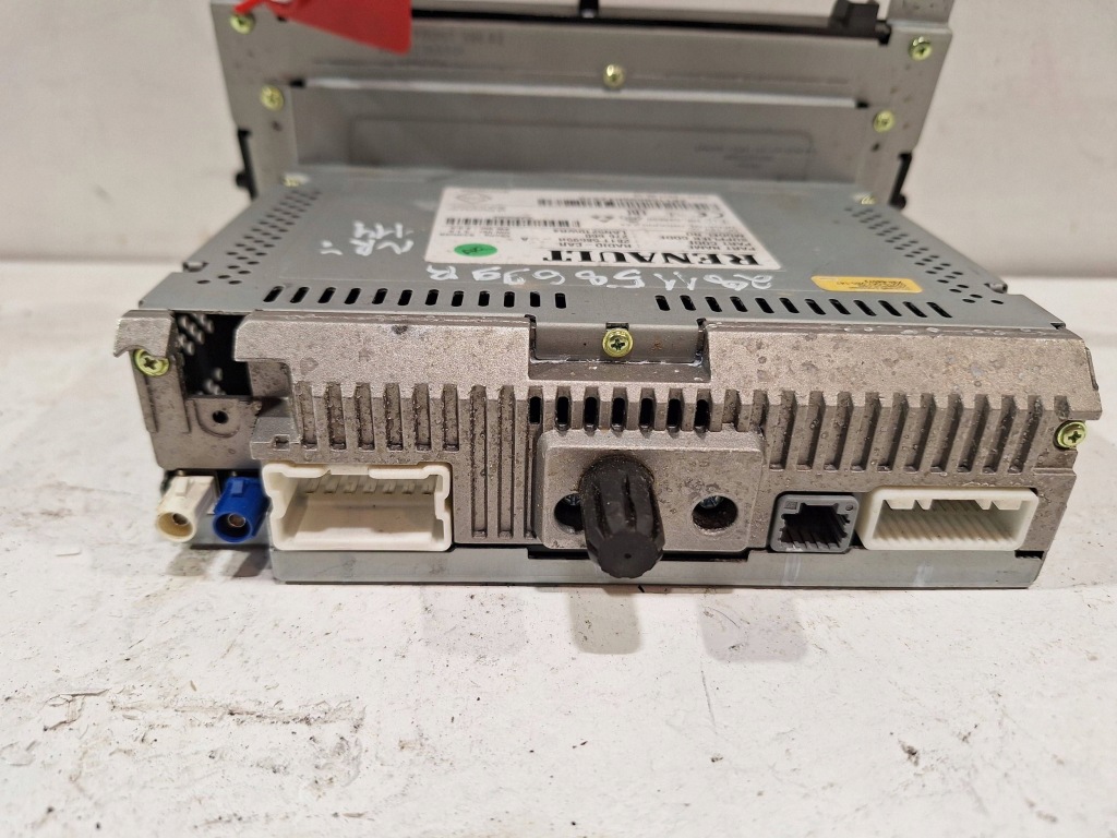 фото №4, Радио навигация 281158699r renault clio iv 12-