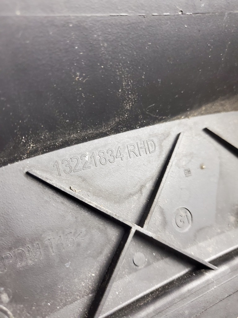 фото №3, Захист корпус консолі оббивка opel insignia a