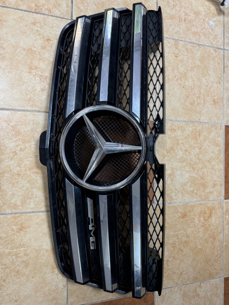 фото №1, Mercedes amg x164 gl 164 a164 2011 решітка радіатора решітка радіатора оригінал