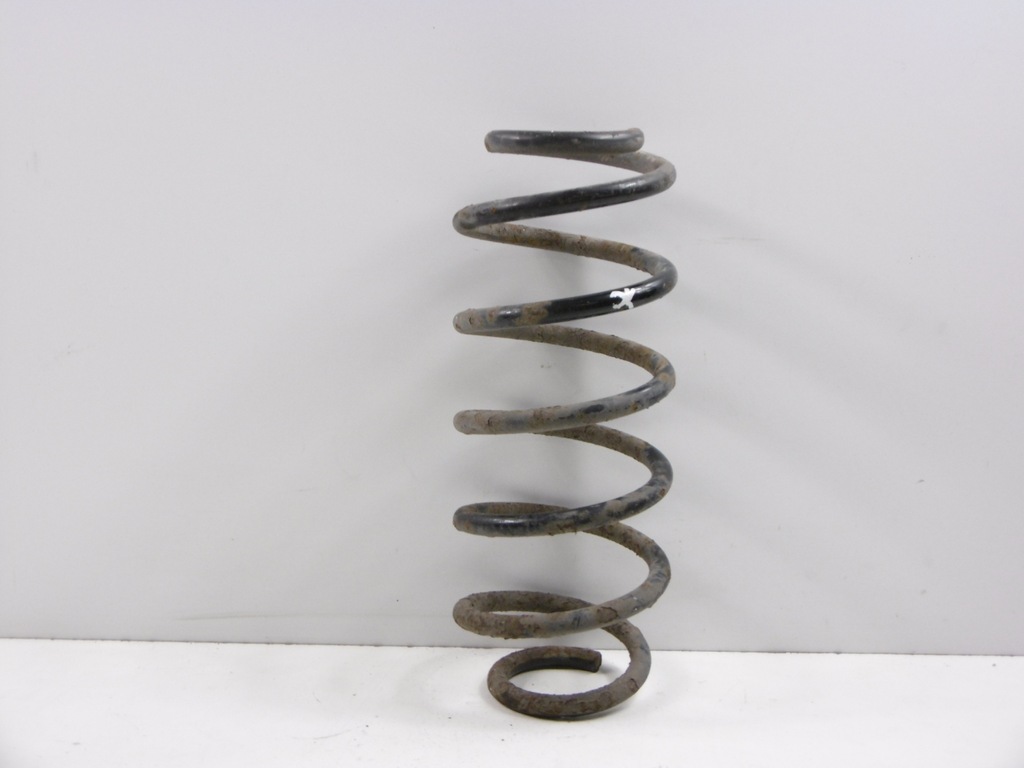 фото №1, Toyota corolla x e14 e15 пружина задняя