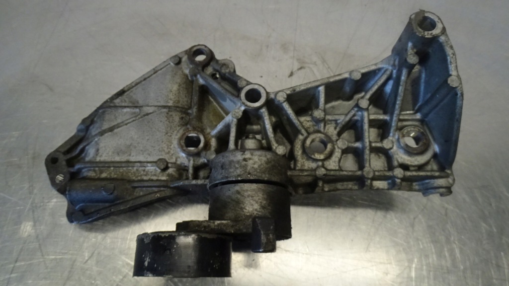 Кронштейн генератора renault megane 3 1.5dci Доставка