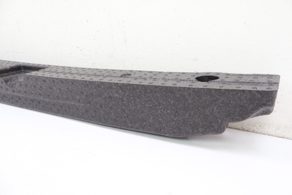 Maserati grecale абсорбер бампера перед 670218092 с Разборки