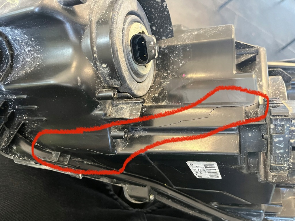 фото №9, Лампа правая передняя toyota hilux viii обычная