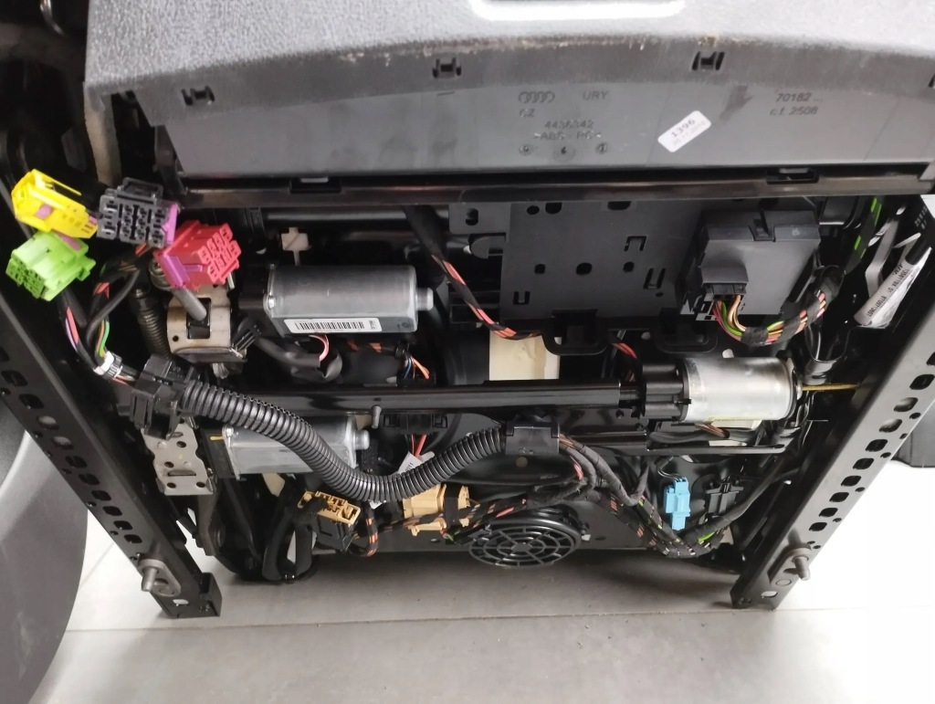 фото №7, Audi a5 sportback 8ta сиденья обшивки кожа вентилируемые bez подушек безопасности