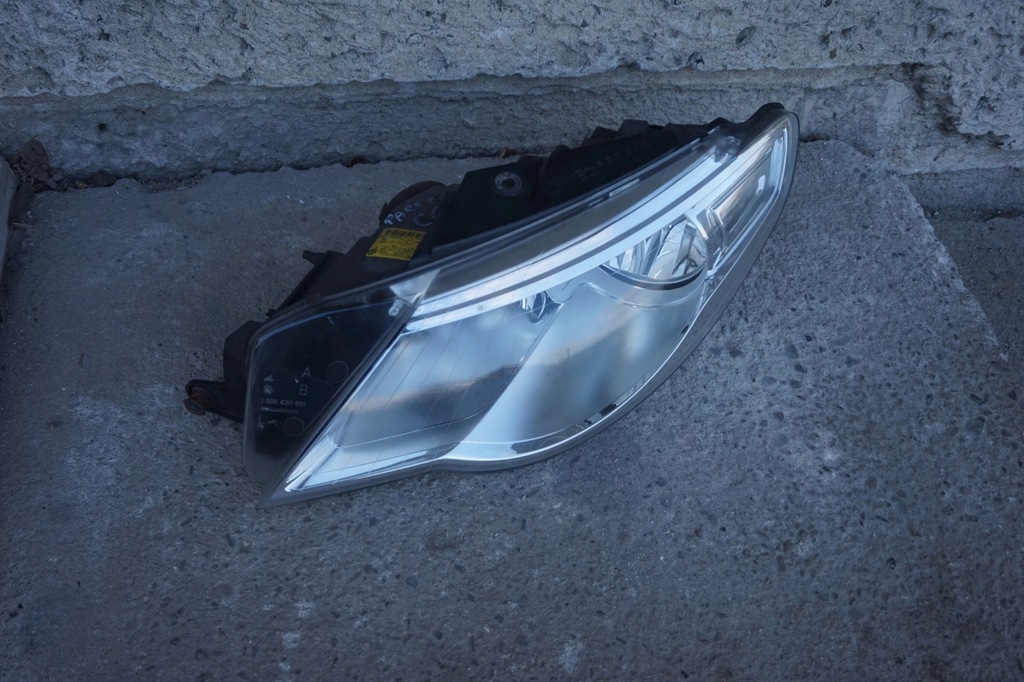 фото №1, Лампа передняя левая vw passat cc 08/12r