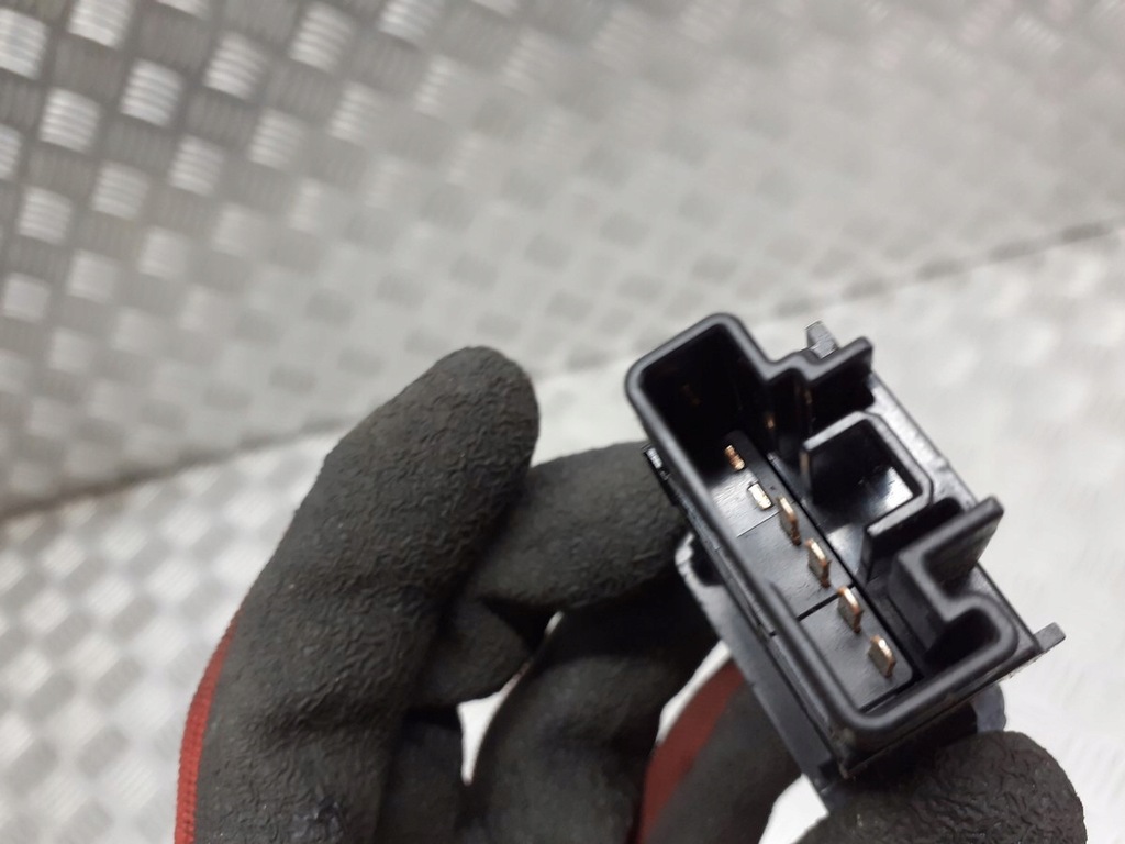 фото №3, Кнопка dsc off mazda 5