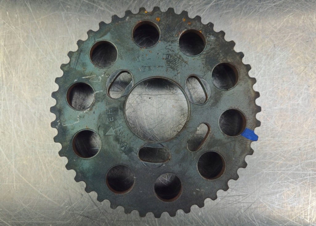 Купить Колесо зубчатое распределительного вала vw tiguan 1 golf vi 2.0 tdi 03l109111