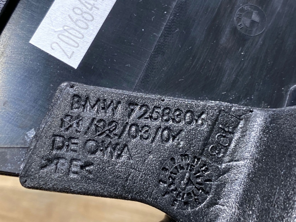 Накладка захист  стійка задній правий bmw f30 f31 f80 7258304 Недорого
