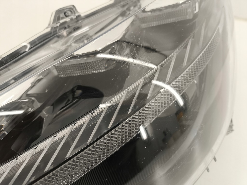 Фара левый перед full led toyota corolla cross Доставка