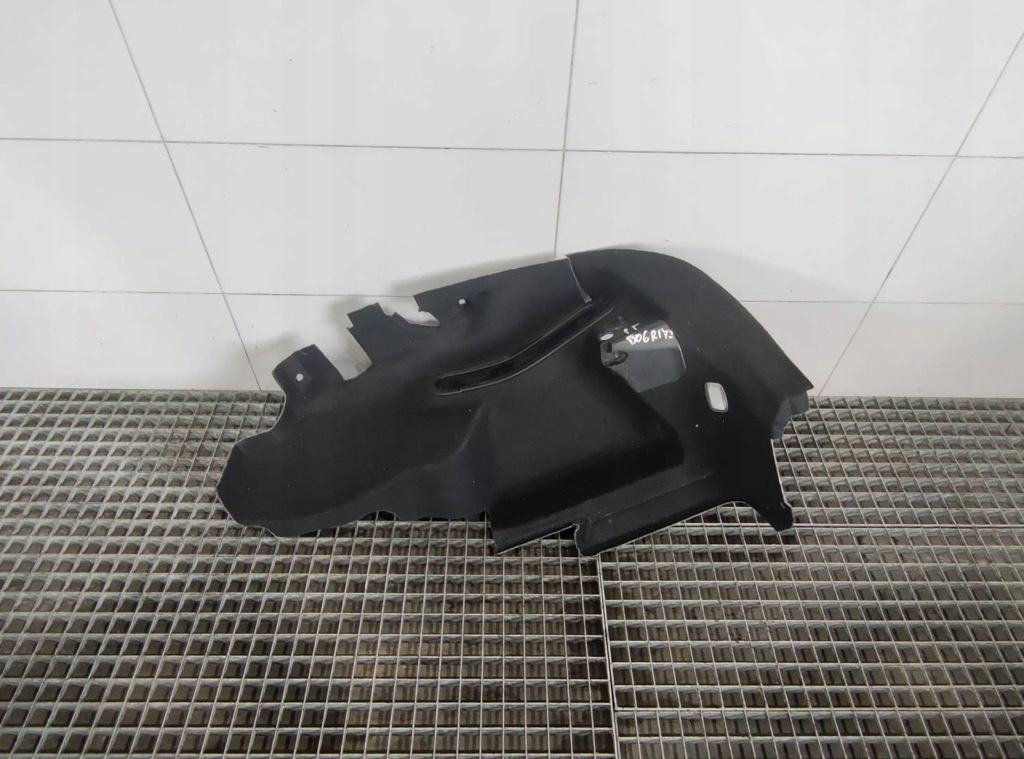 фото №1, Обивка обшивка багажника правый задняя mercedes r172 w172 slk a1726900441