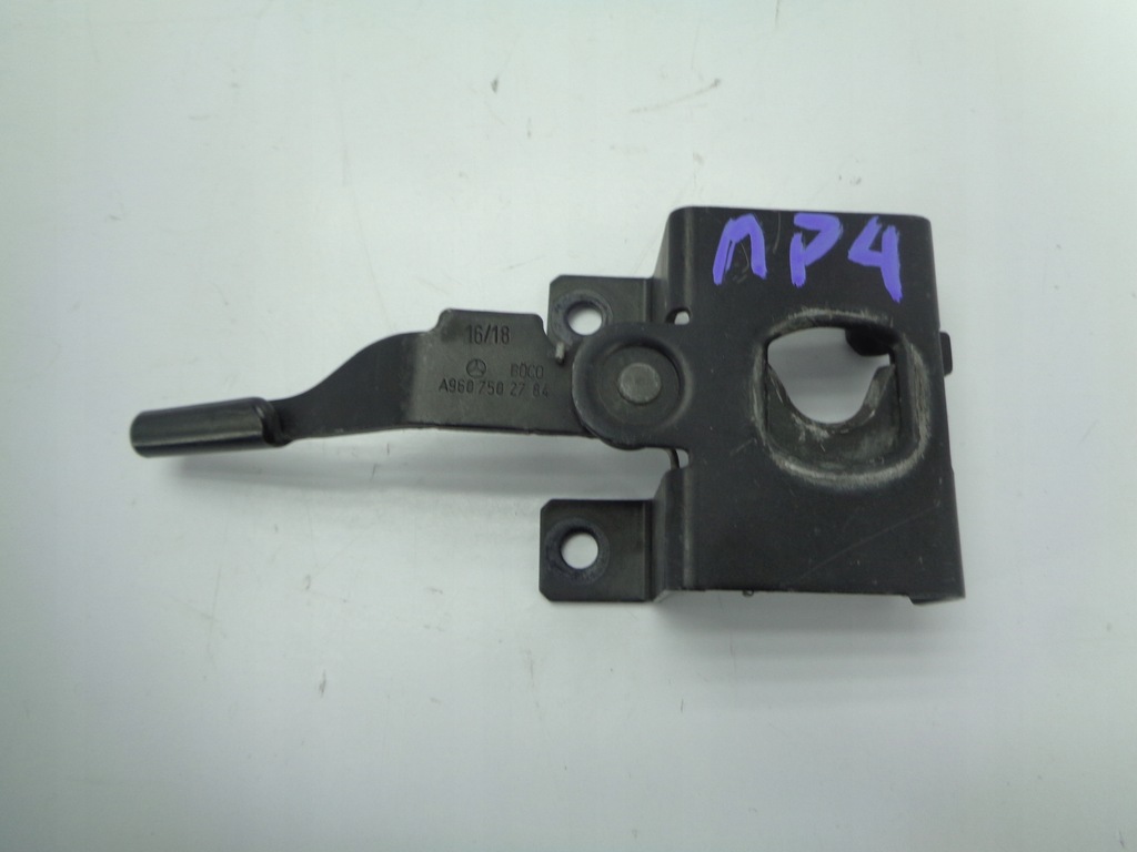 фото №1, Mercedes actros mp4 замок капот a9607502784