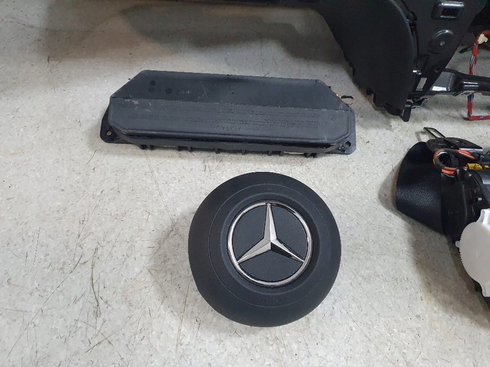 W206 cle 236 c236 amg панель  приборная панель кожа 3x подушки безопасности оригинал idealne Киев