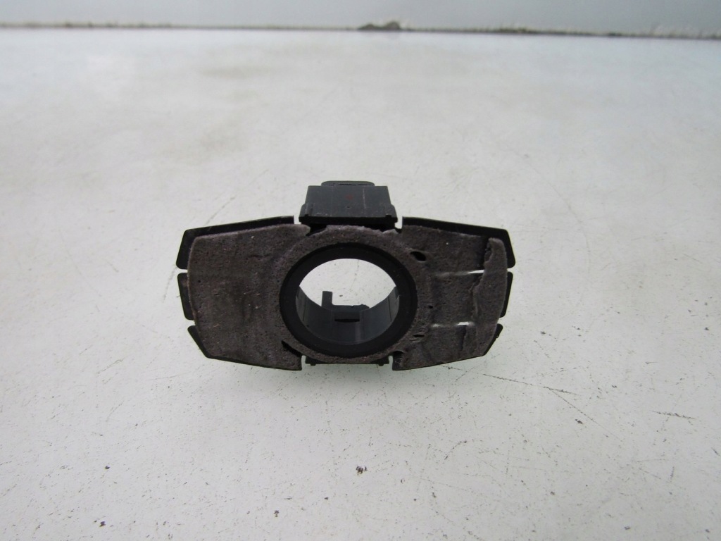 фото №1, Mazda 2 kb 24r v рамка цоколь кронштейн датчика паркування pdc задня задня