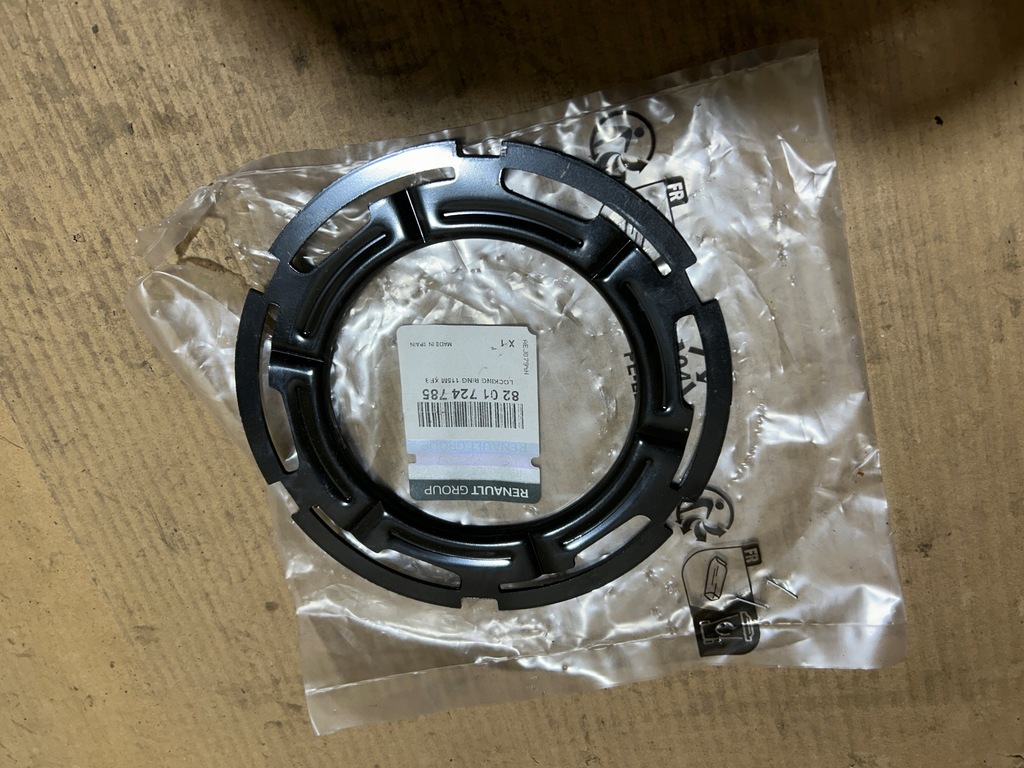 фото №1, 2× dacia sandero гайка pierściena насоса пального 8201724785