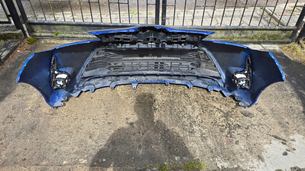 фото №6, Toyota yaris iii lift hybrid 17-20 бампер передний оригинал хороший