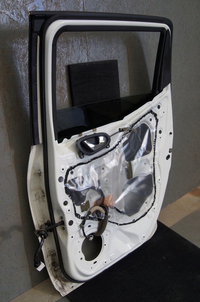 фото №8, Nissan navara np300 d23 дверь задняя задние правое