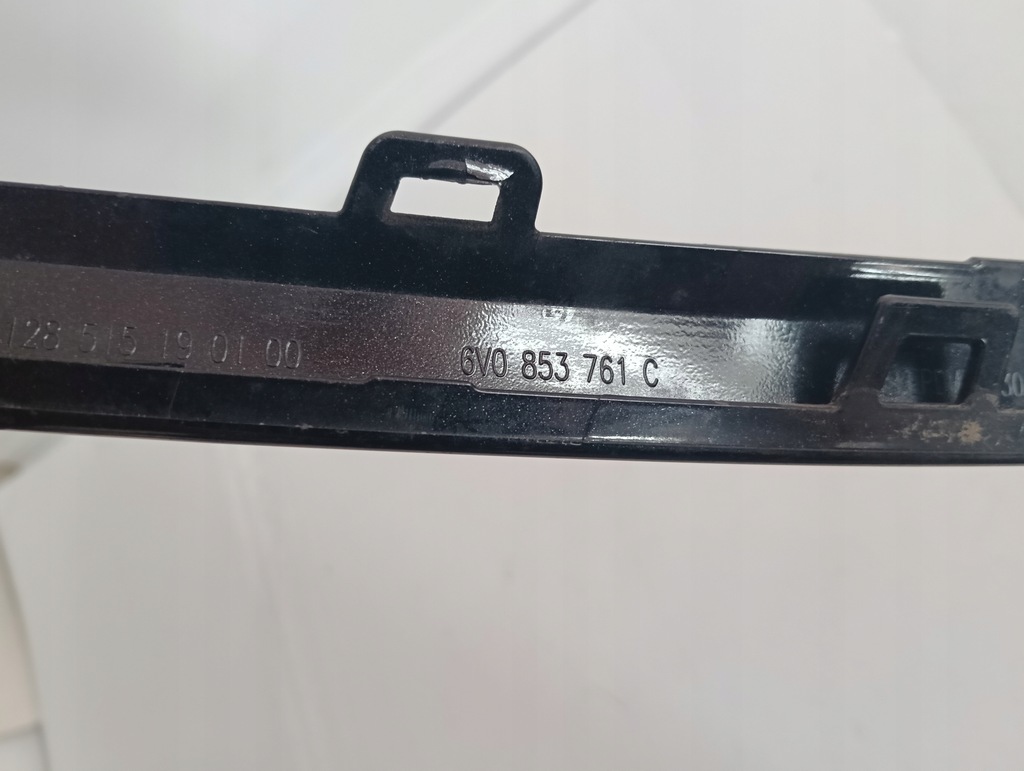 фото №9, Рамка решетка 6v0853761c skoda fabia iii