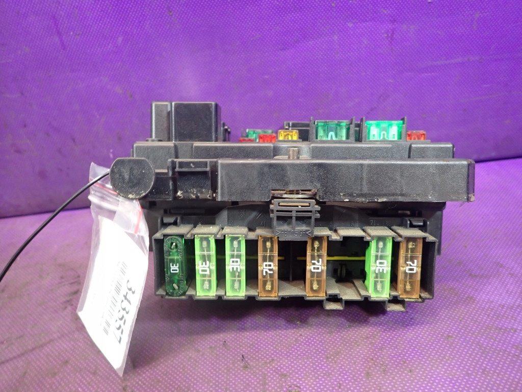 фото №1, Peugeot 307 01-05 коробка запобіжників 9650663980