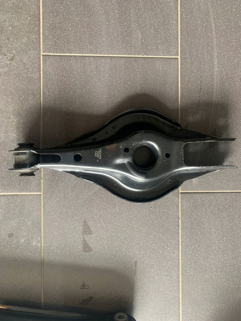 фото №1, Bmw 3 f30 f31 важіль задня tc3605