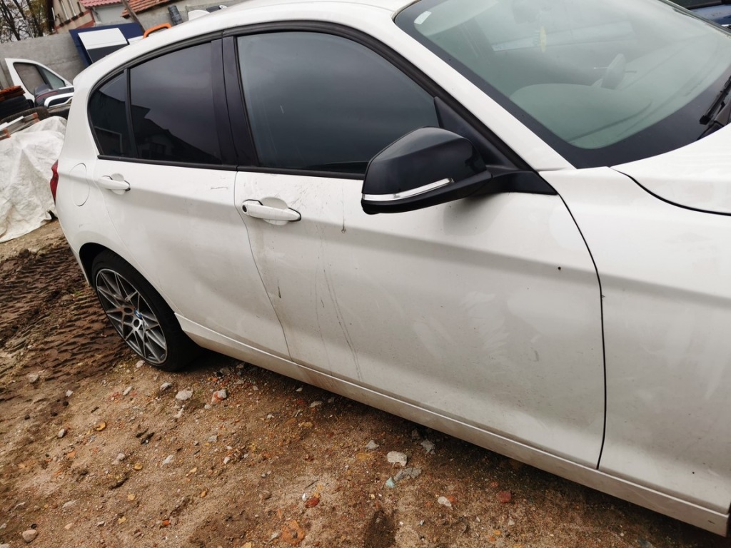 Купити Двері передні праве перед bmw f20 alpinweiss a300