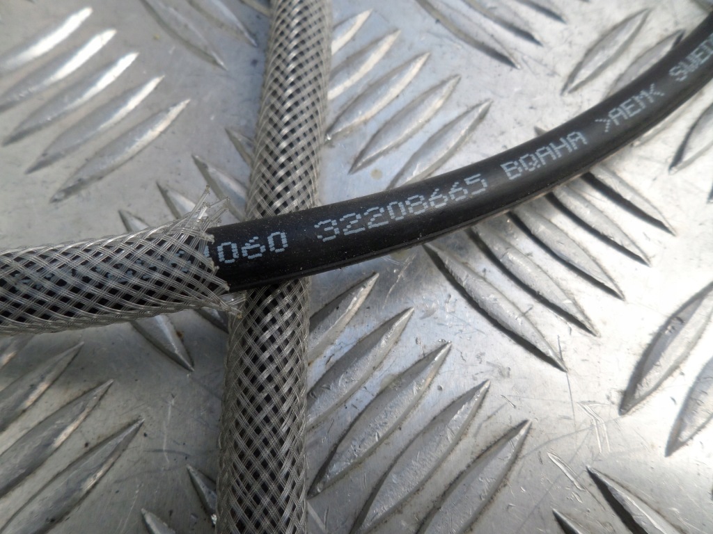 фото №2, Volvo xc40 2020 труба шланг воздуха 32208665