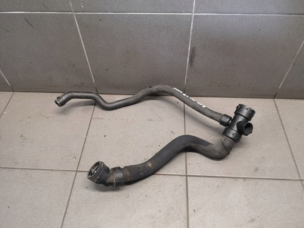 фото №1, Шланг wody audi a4 b7 2.0 tdi 8e0121049t