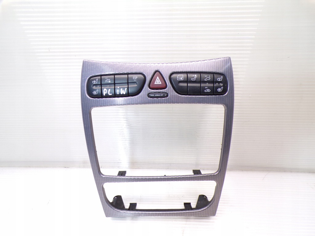 Купить Рамка декоративная  радио панель аварийных mercedes w209 clk przedlift 2038217779