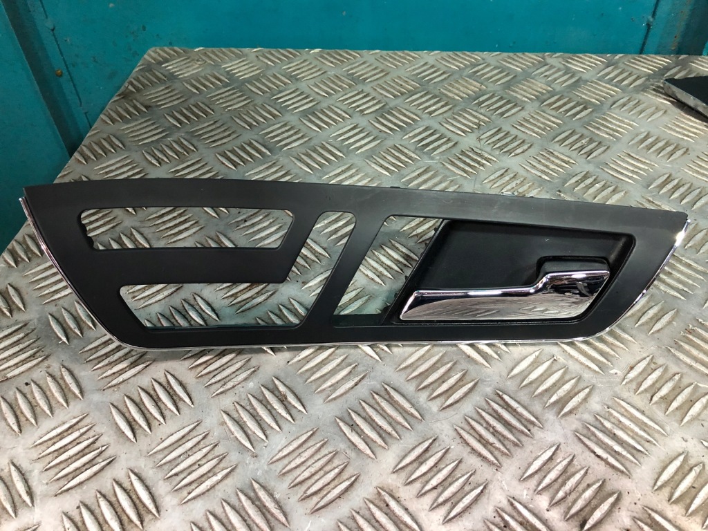 фото №1, Mercedes w221 ручка внутренняя dekor правый перед