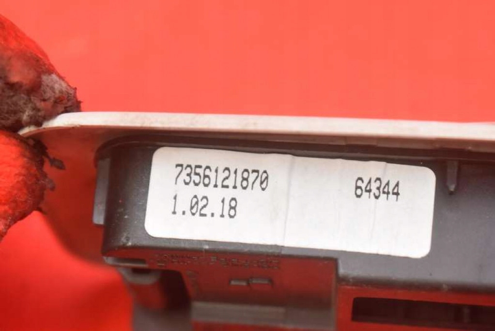 фото №8, Лампа освещение салона задняя 7356121870 fiat tipo 2 ii sedan 15-21