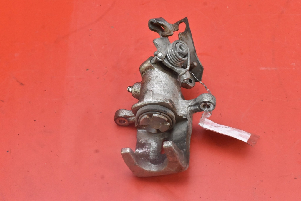 фото №7, Суппорт тормозной левый задняя bc141018 hyundai coupe 2 ii 2.7 v6 167 km 01-05