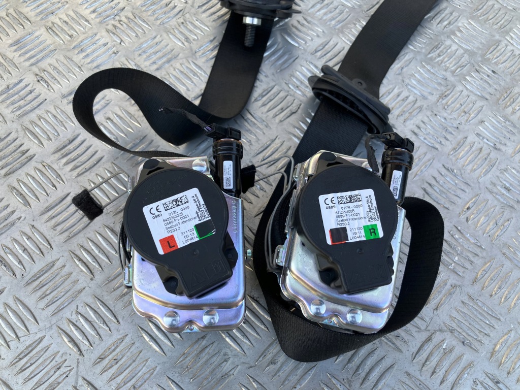 фото №2, Pas безопасности перед правый bmw 1 f40