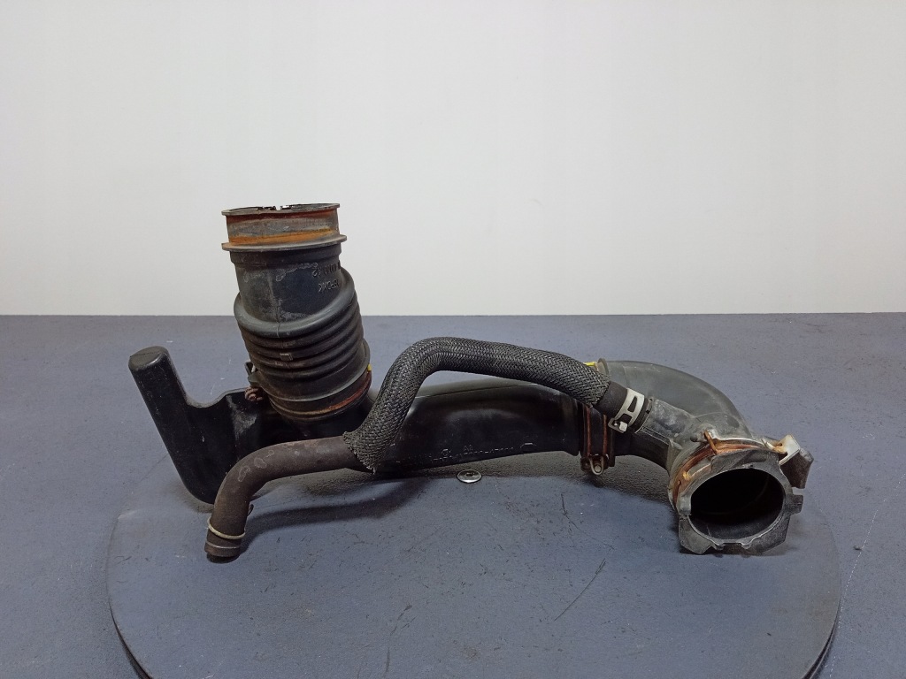 фото №1, Yaris iii 1.5 vvti повітрозабірник повітря 17880-47070