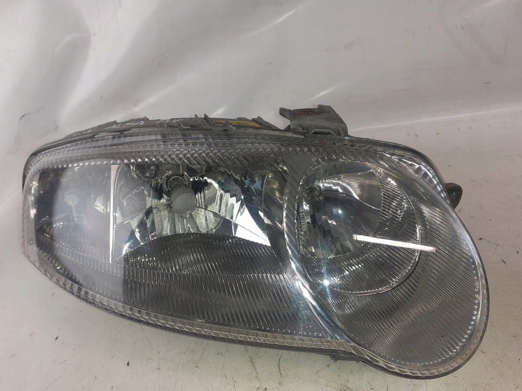 фото №1, Alfa romeo 147 лампа передняя правая europa