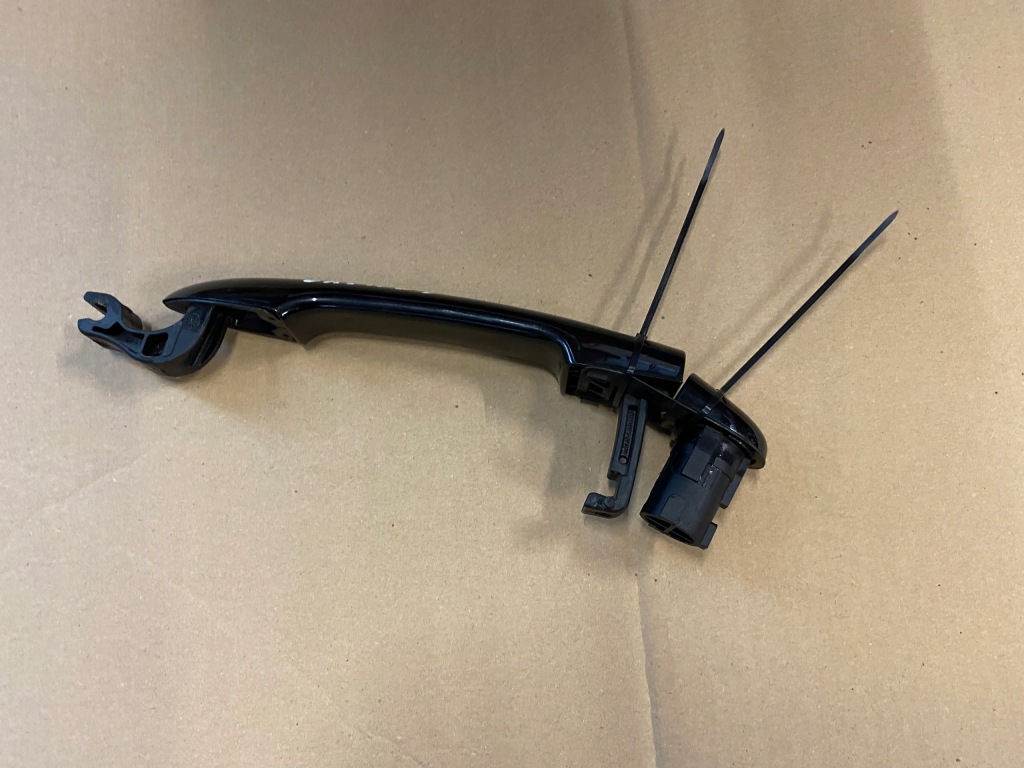 фото №4, Ручка зовнішня ліва двері лівий задня captur i renault 2014 czarna