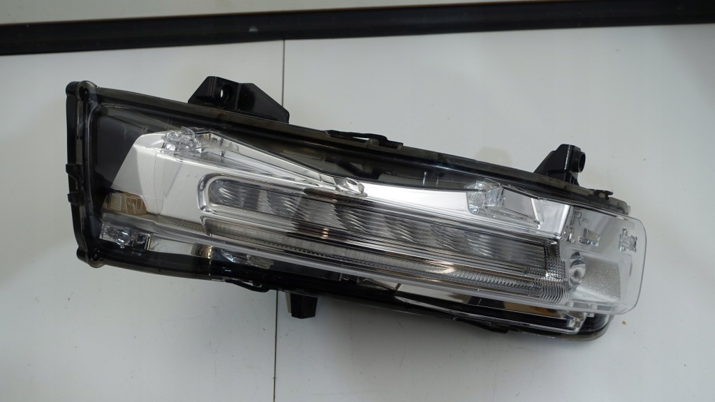 Купити Правий поворотник led протитуманна фара drl ford mustang