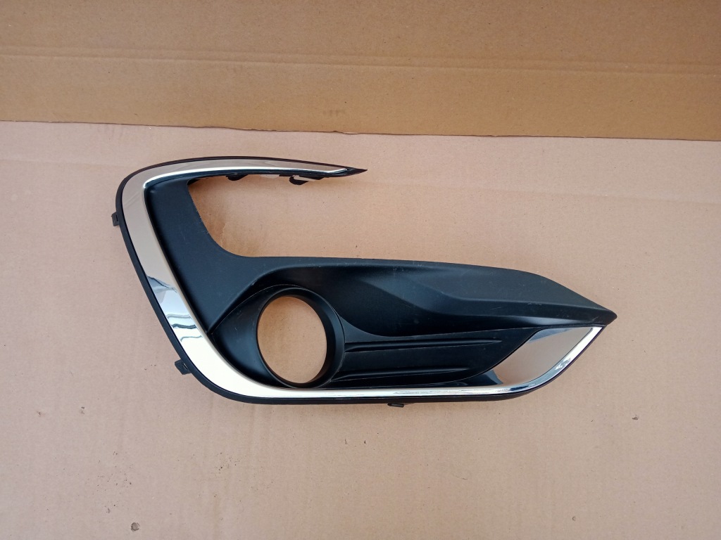 Купить Ford kuga plus рестайлинг  правый  решётка бампера