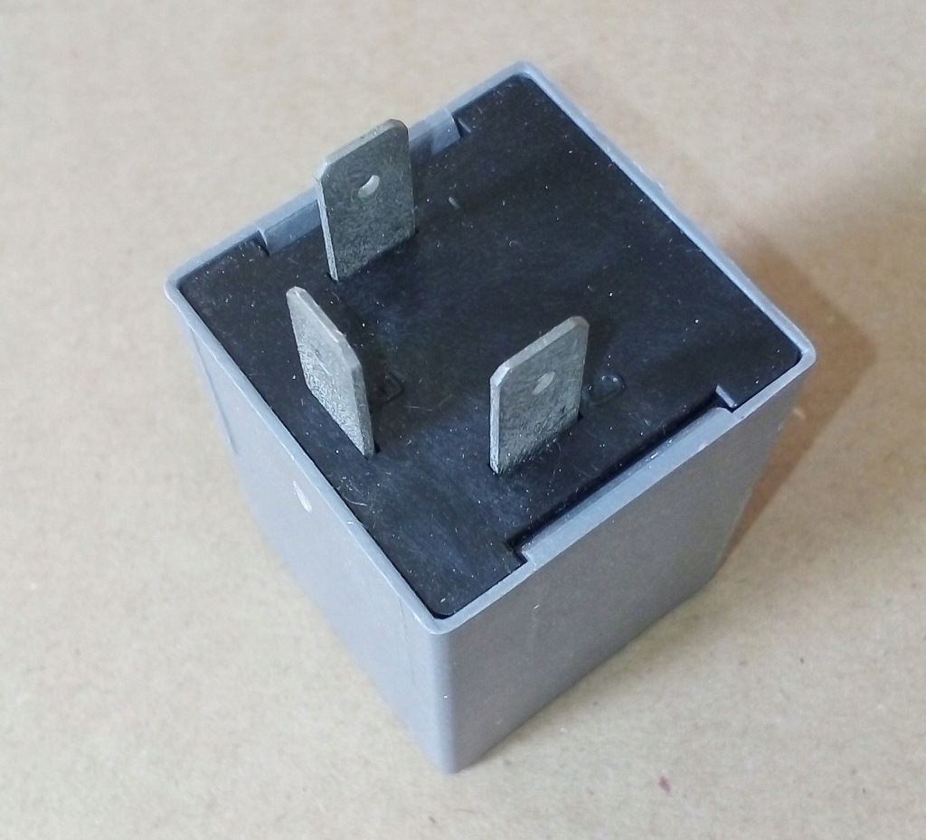 фото №3, Оригинал alfa romeo реле 60620644 alfa 166