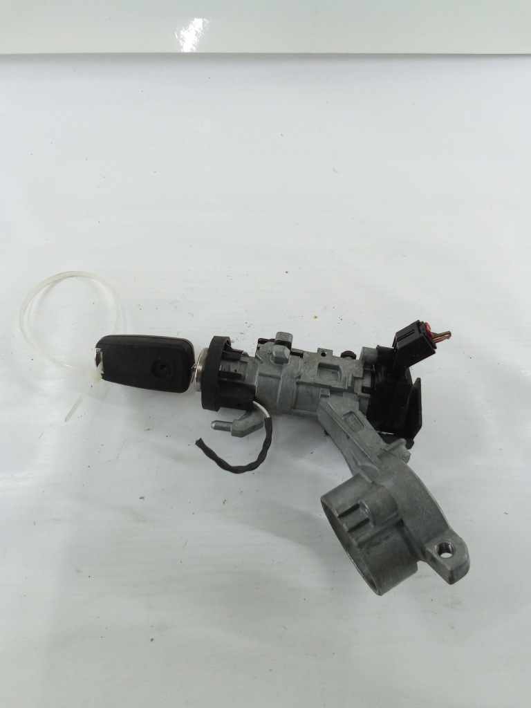 фото №2, E237 замок зажигания insignia 13500549