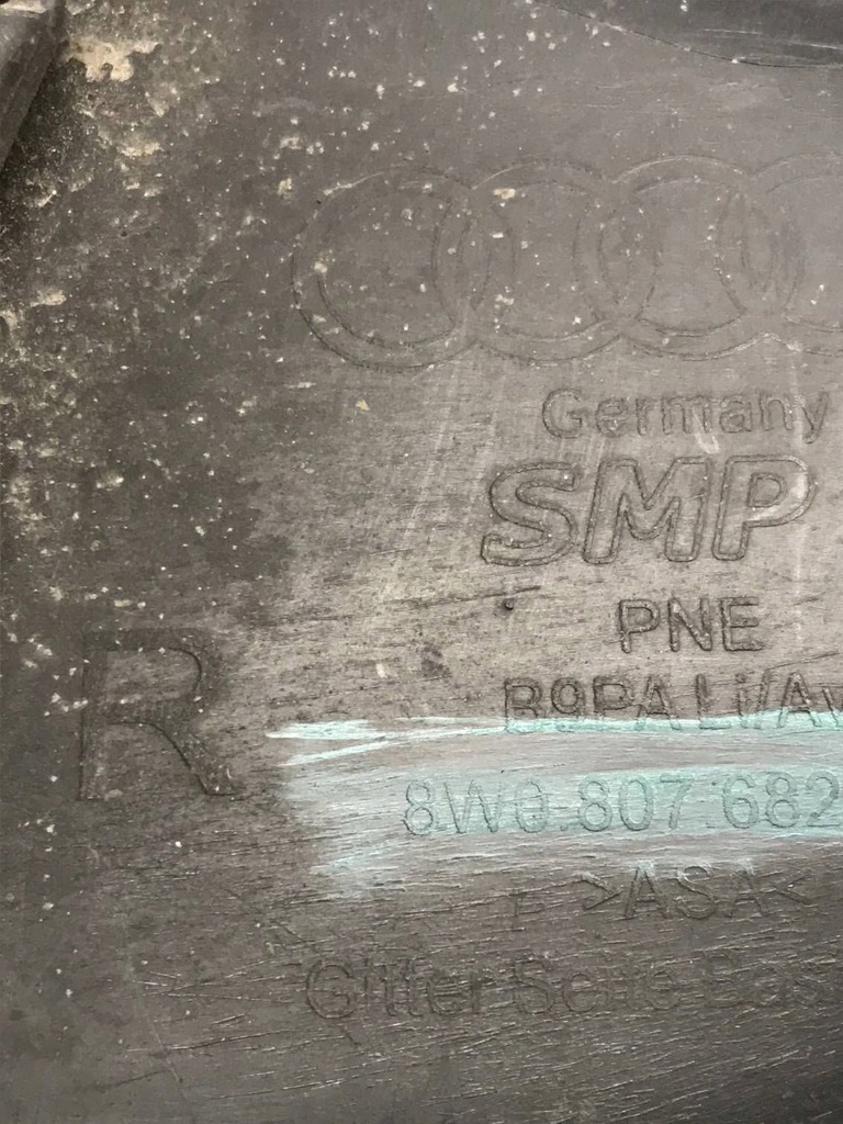 фото №12, Audi a4 s4 b9 2015 права решітка нижня бампера передній 8w0807682a