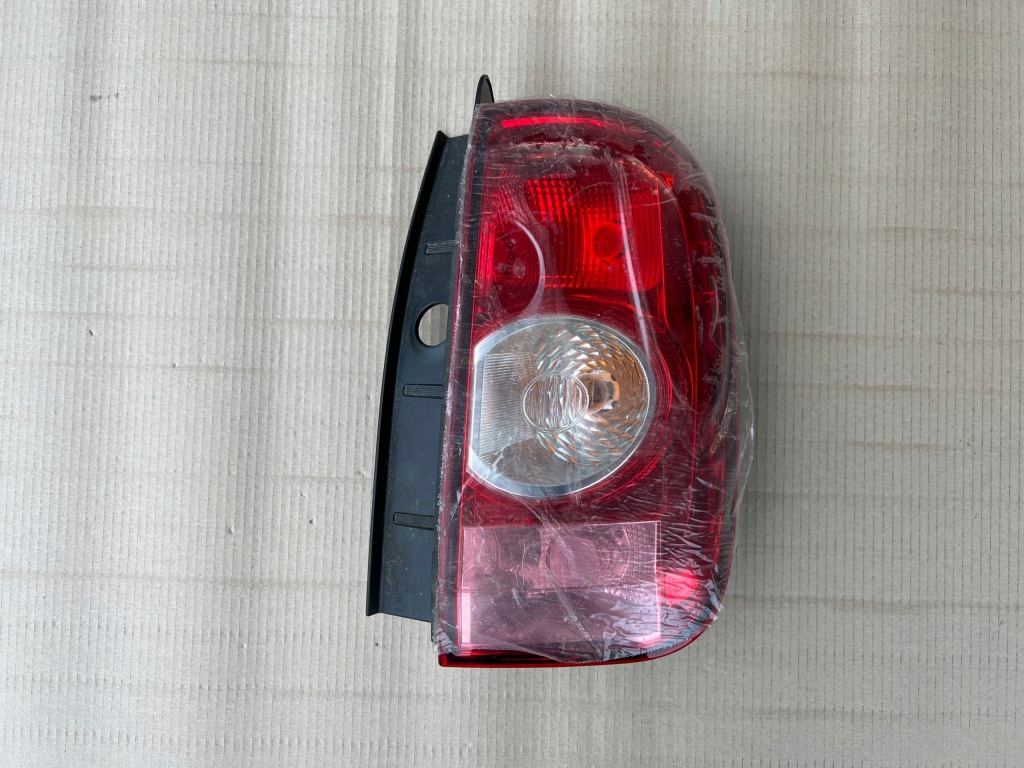 фото №1, Dacia duster i 10-13 лампа задняя задняя правая