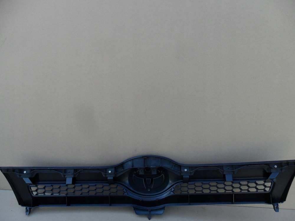 фото №6, Toyota corolla verso zer 2004 2005 решётка бампера