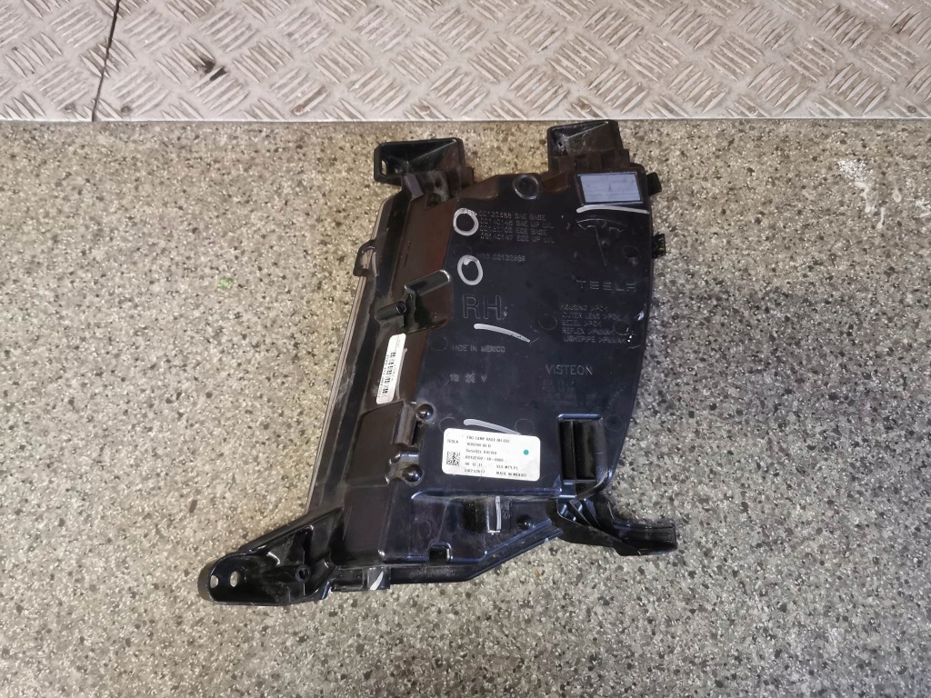 фото №3, Противотуманная фара правый led tesla model s 1006000-00-d