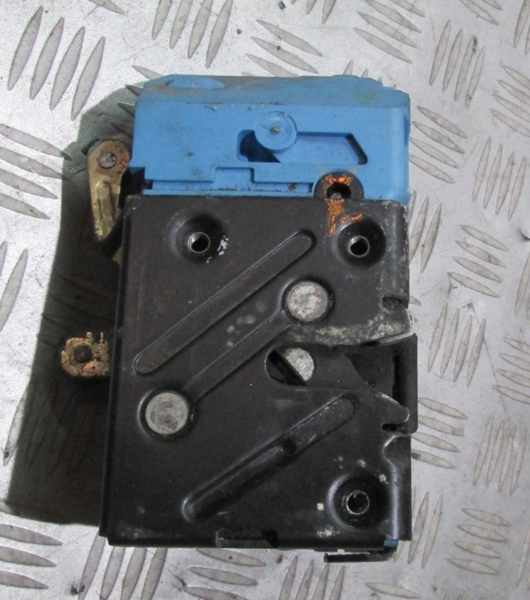 фото №1, Замок дверь левый перед volvo v70 ii 04'