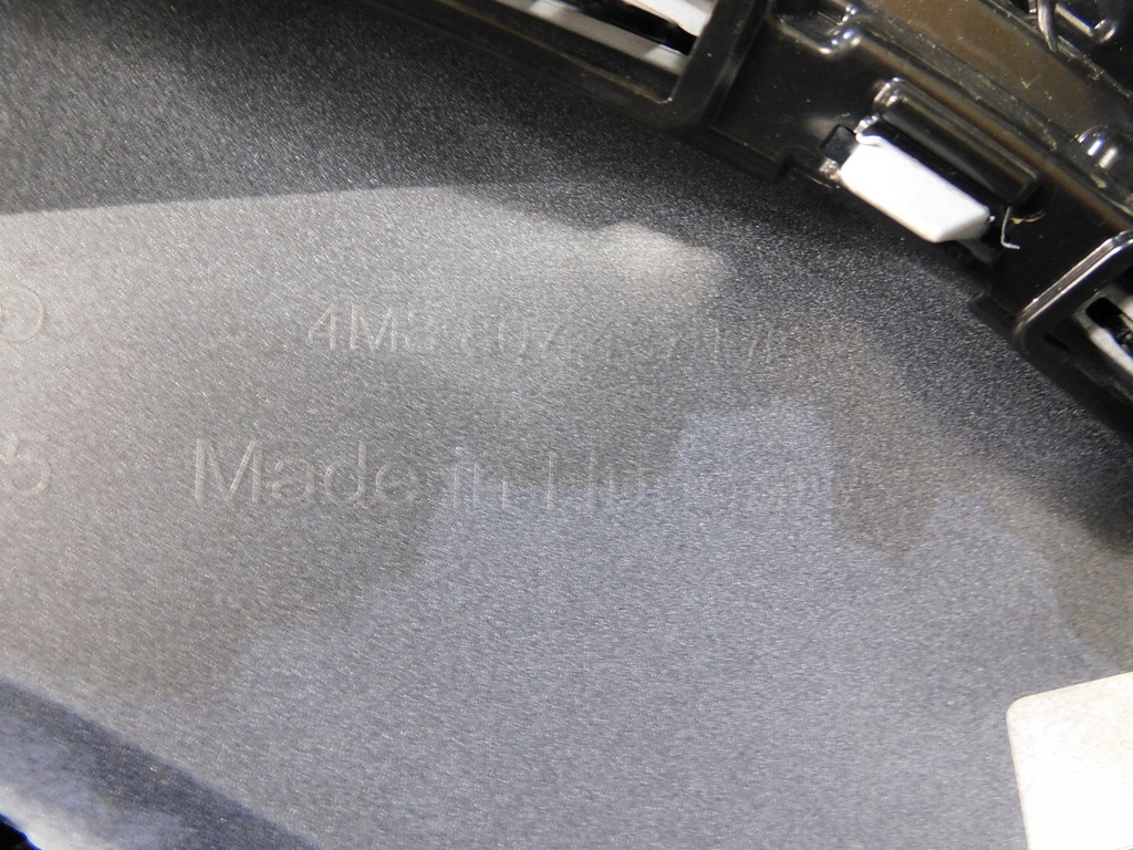 фото №13, Audi q8 4m8 lift s line sq8 бампер перед передний полный белый